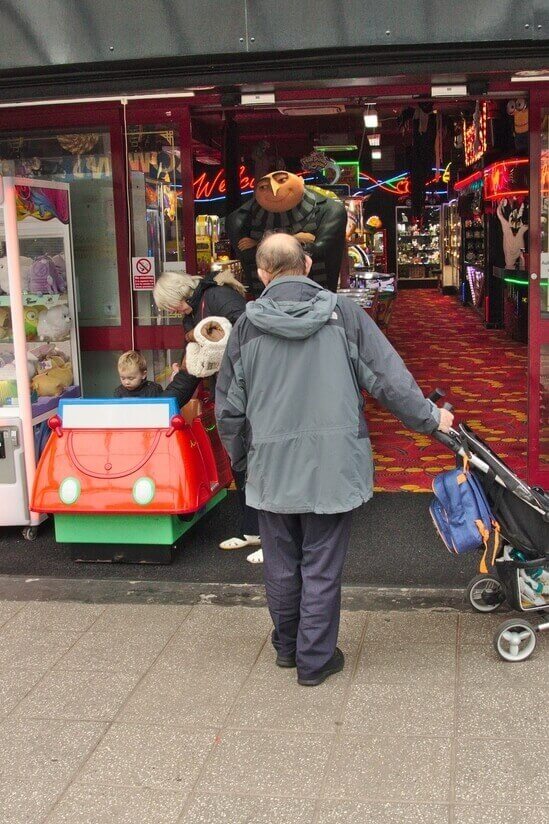 street photography fun family arcade